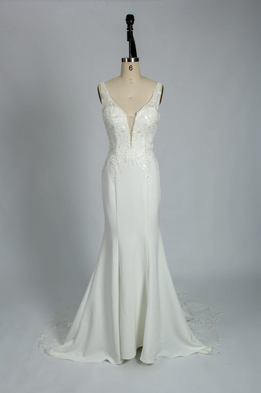 Elegance Unveiled Wholesale Lace Mermaid Wedding Gown 3306