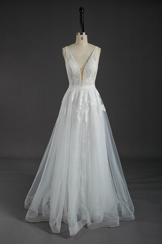 Enchanting Garden Lace Wedding Gown with Tulle Ballgown Skirt KT1304